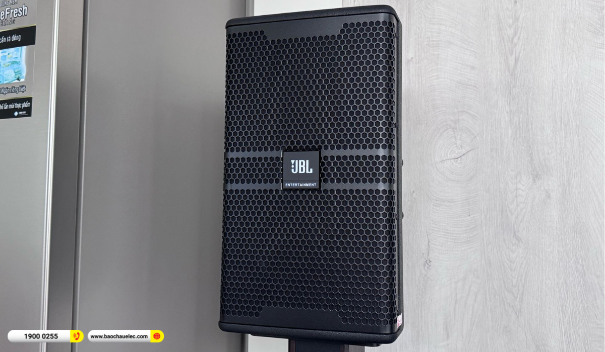 Lắp đặt d&agrave;n karaoke JBL hơn 76tr cho anh Việt tại TP HCM