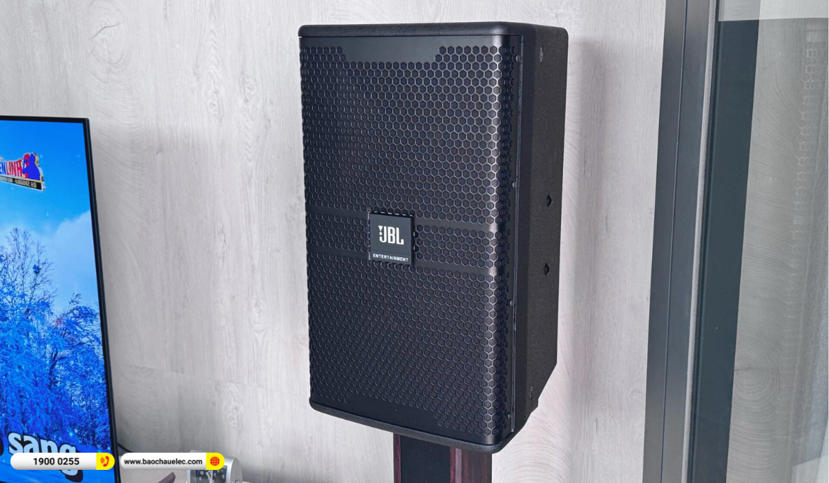 Lắp đặt d&agrave;n karaoke JBL hơn 76tr cho anh Việt tại TP HCM