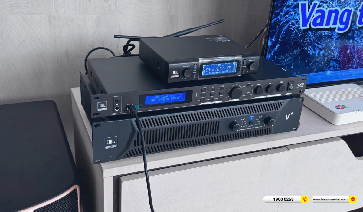 Lắp đặt d&agrave;n karaoke JBL hơn 76tr cho anh Việt tại TP HCM