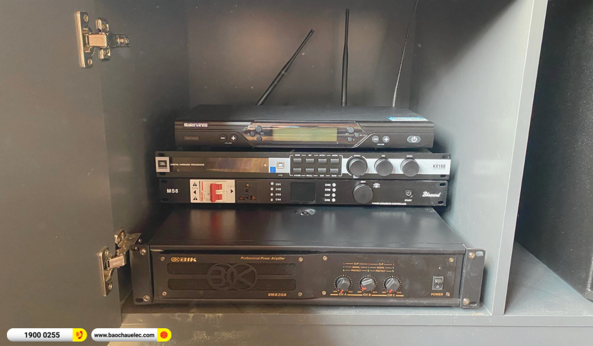 Lắp đặt d&agrave;n karaoke RCF gần 120tr cho chị Chung tại TP HCM