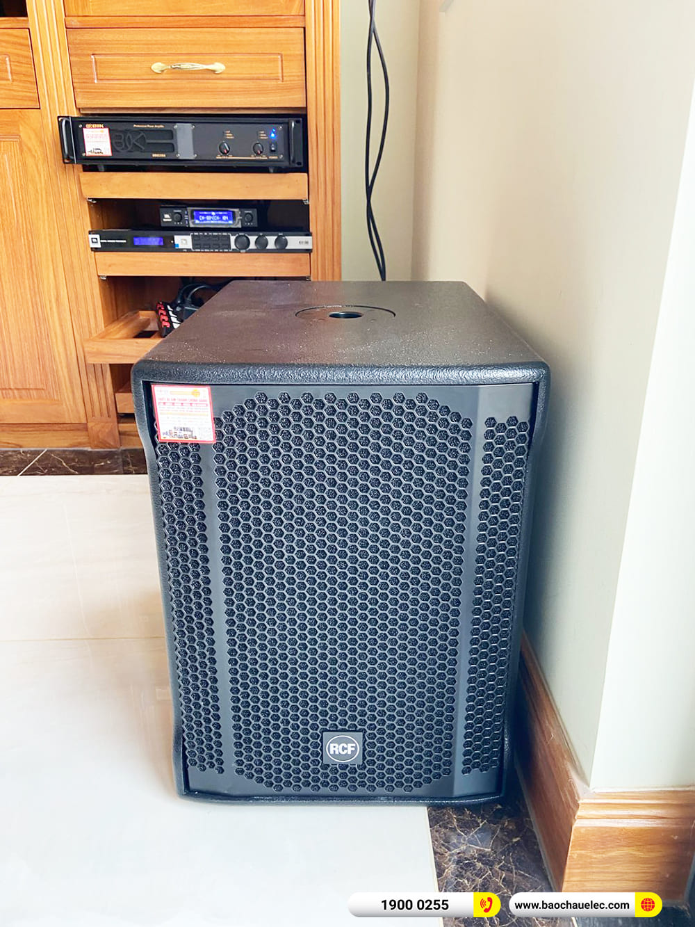 Lắp đặt d&agrave;n karaoke RCF hơn 80tr cho c&ocirc; Phương ở TPHCM