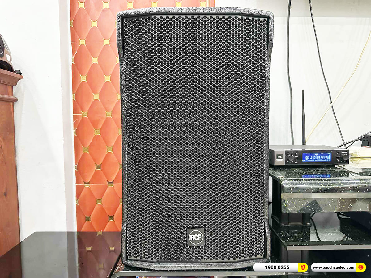 Lắp đặt d&agrave;n karaoke RCF gần 97tr cho c&ocirc; Xuyến ở TPHCM