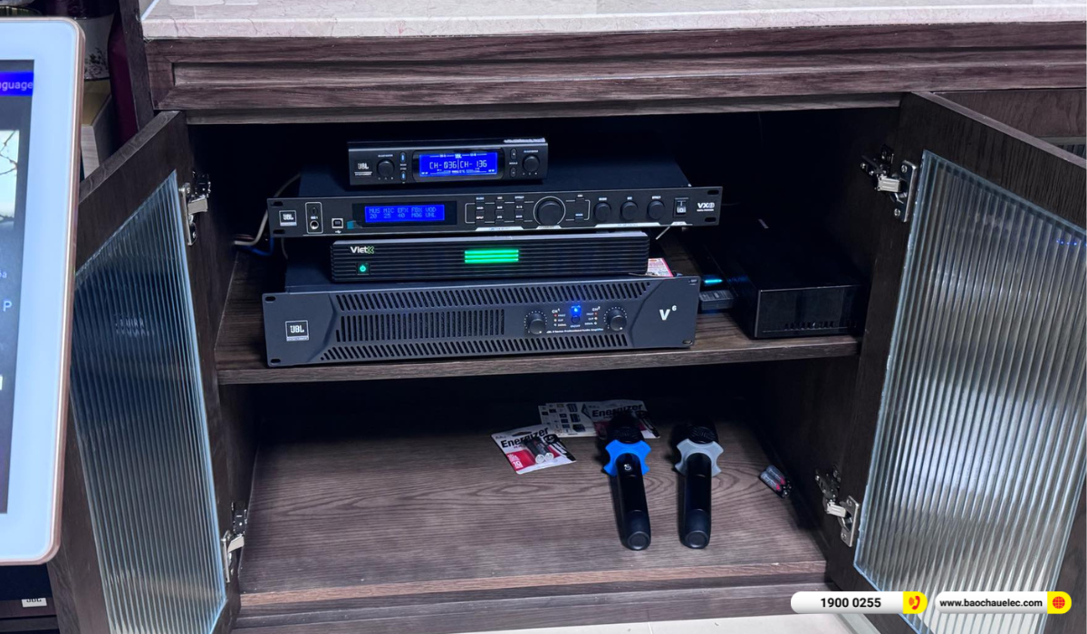Lắp đặt d&agrave;n karaoke RCF hơn 102tr cho chị Như Dương tại TP HCM