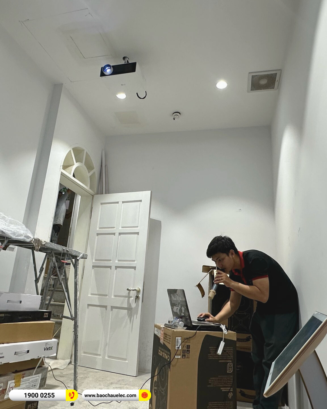 Lắp đặt d&agrave;n karaoke RCF, m&aacute;y chiếu hơn 260tr cho anh Đốc tại TP HCM