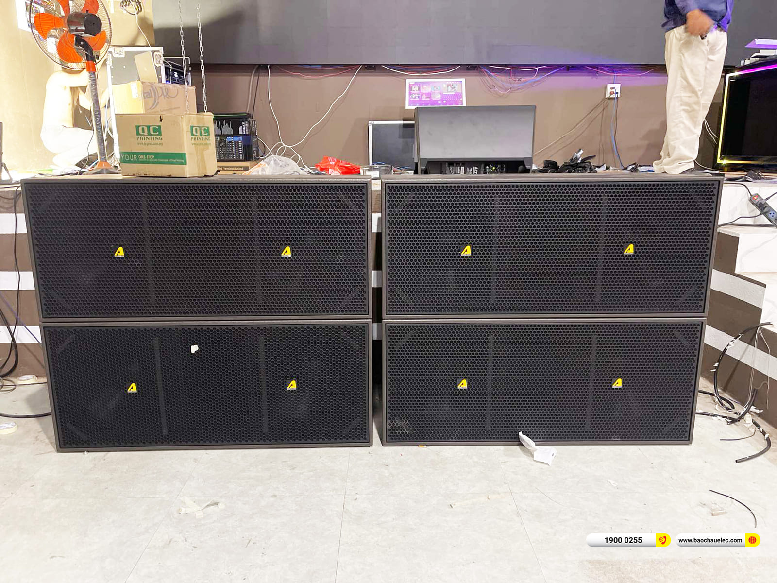 Lắp đặt d&agrave;n line array ACTPRO gần 593tr cho qu&aacute;n bar ở Tr&agrave; Vinh