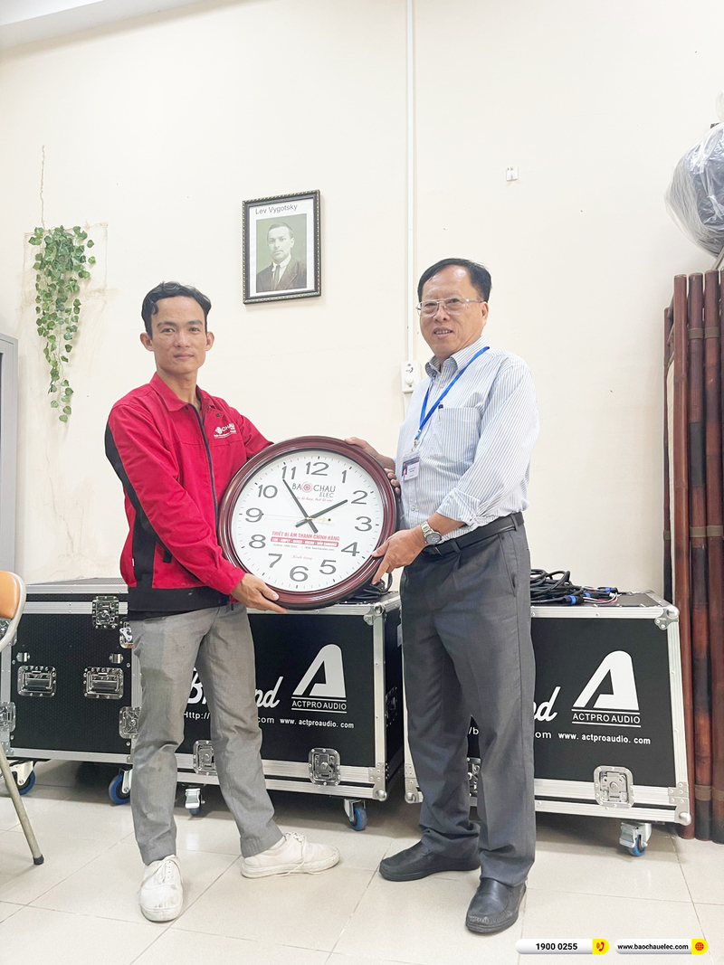 Lắp đặt d&agrave;n line array Actpro sự kiện gần 125tr cho Trường THCS Đặng Tấn T&agrave;i ở TPHCM