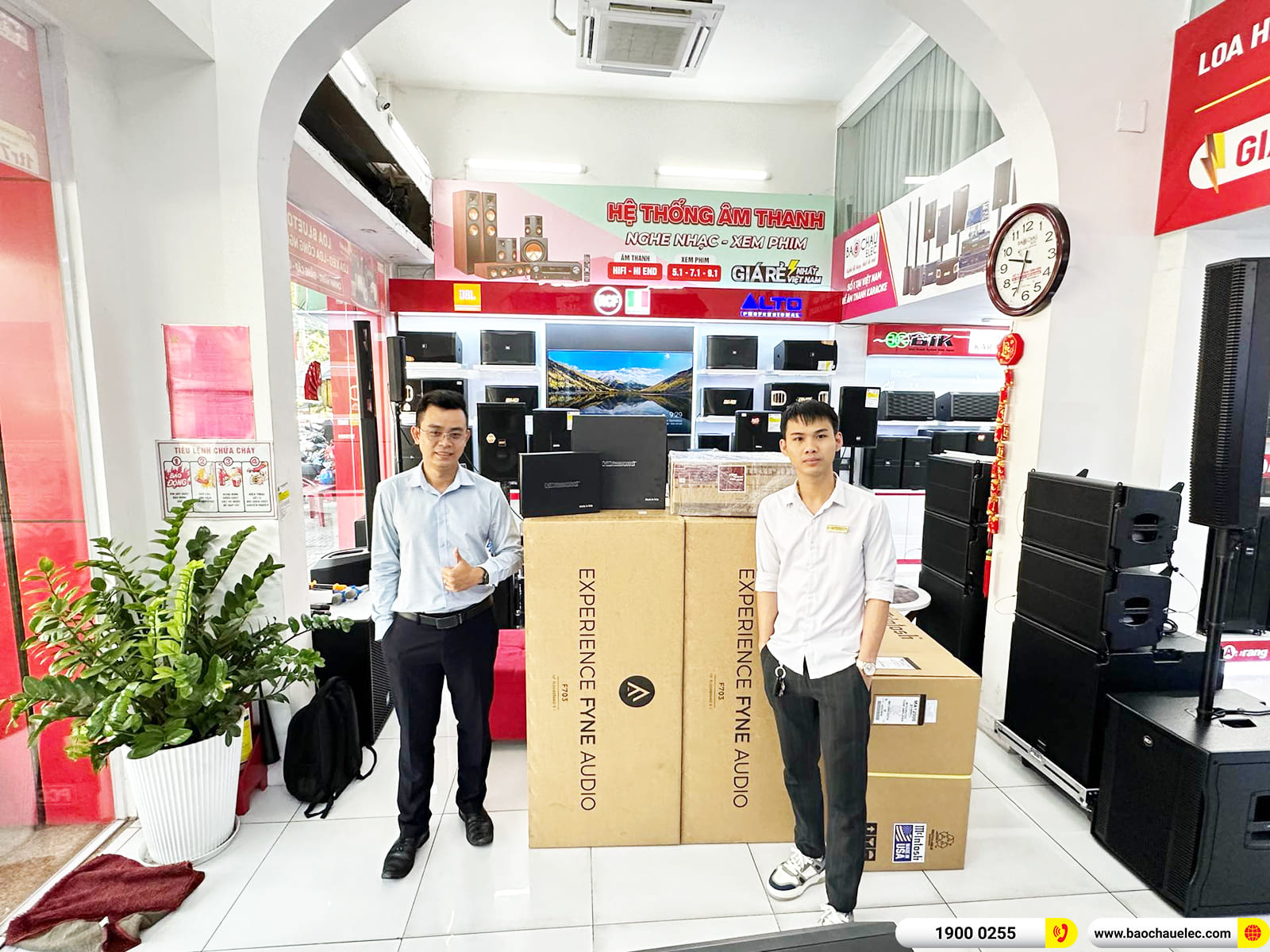 Lắp đặt d&agrave;n nghe nhạc Hi-end Fyne Audio cho kh&aacute;ch h&agrave;ng ở TPHCM