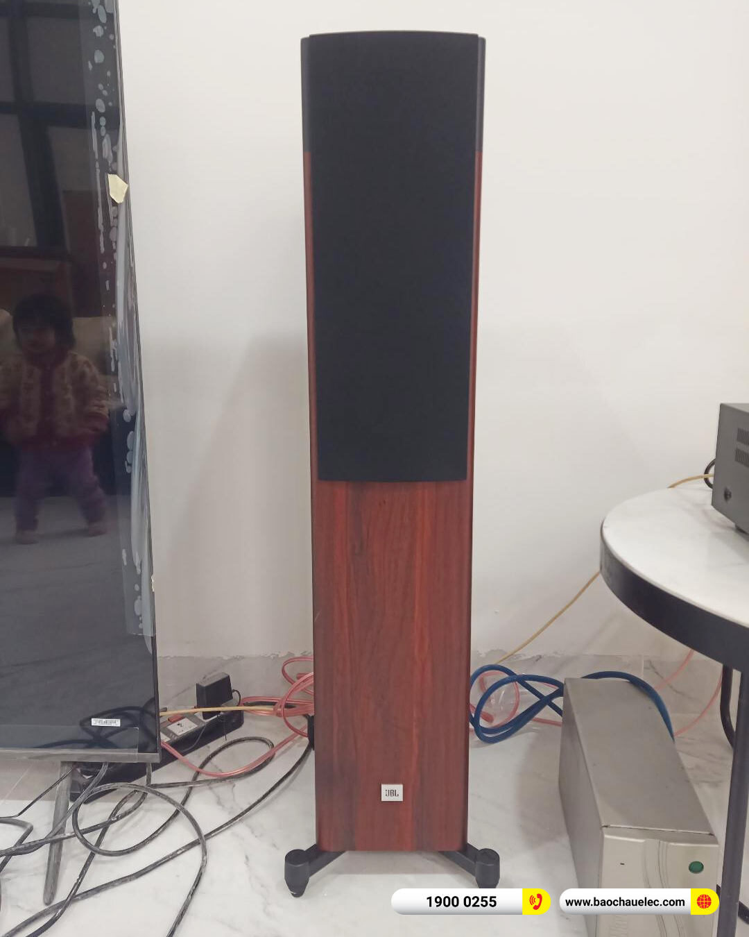 Lắp đặt d&agrave;n nghe nhạc JBL gần 28tr cho anh Dương tại H&agrave; Nội