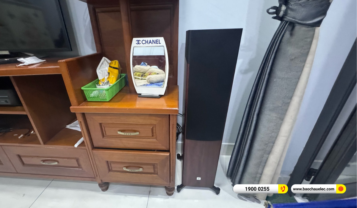 Lắp đặt d&agrave;n nghe nhạc JBL gần 24tr cho anh c&aacute;t tại TP HCM