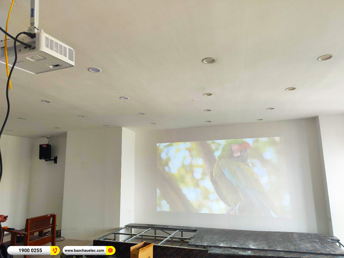 Lắp đặt máy chiếu Viewsonic PX704HD trị giá hơn 18tr cho Công ty CP Kiềm Saphia tại Hà Nội