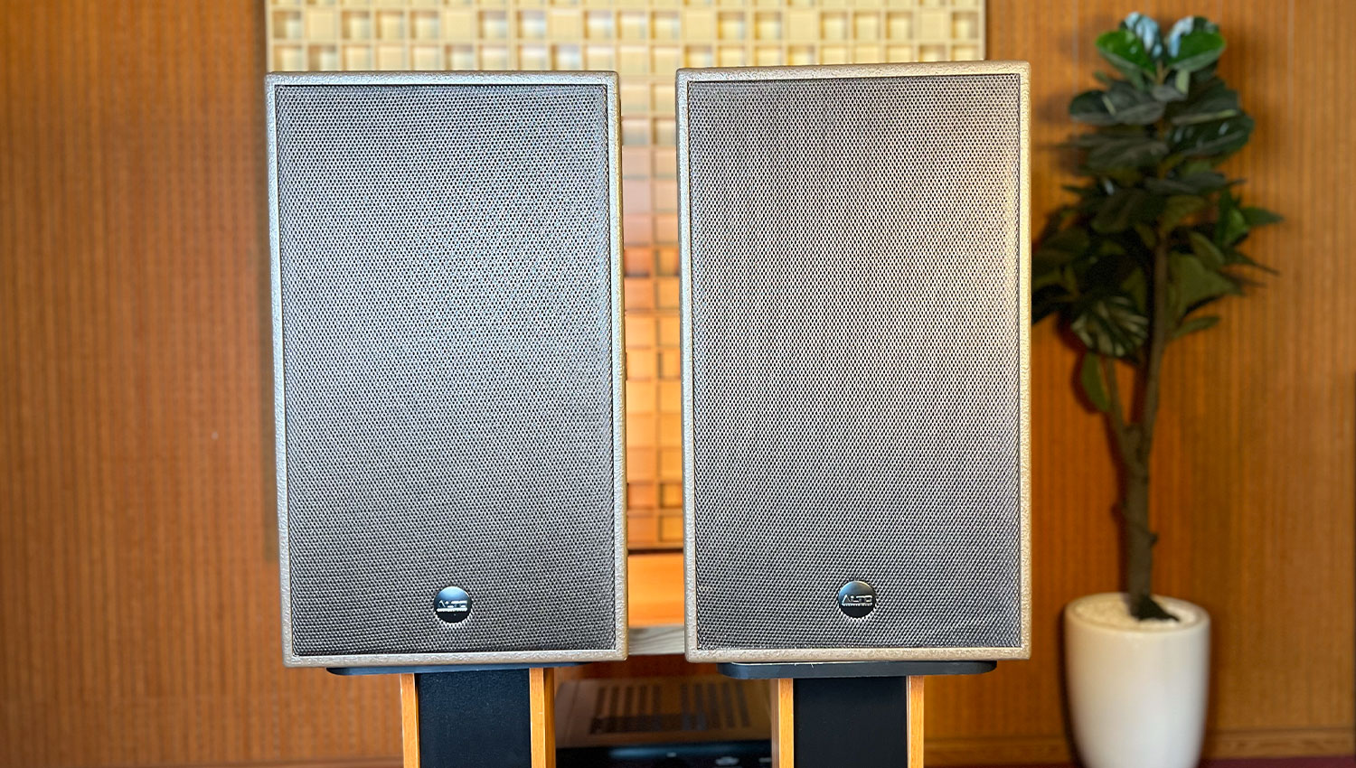 Loa Full Bass 30cm Alto BLS 12+