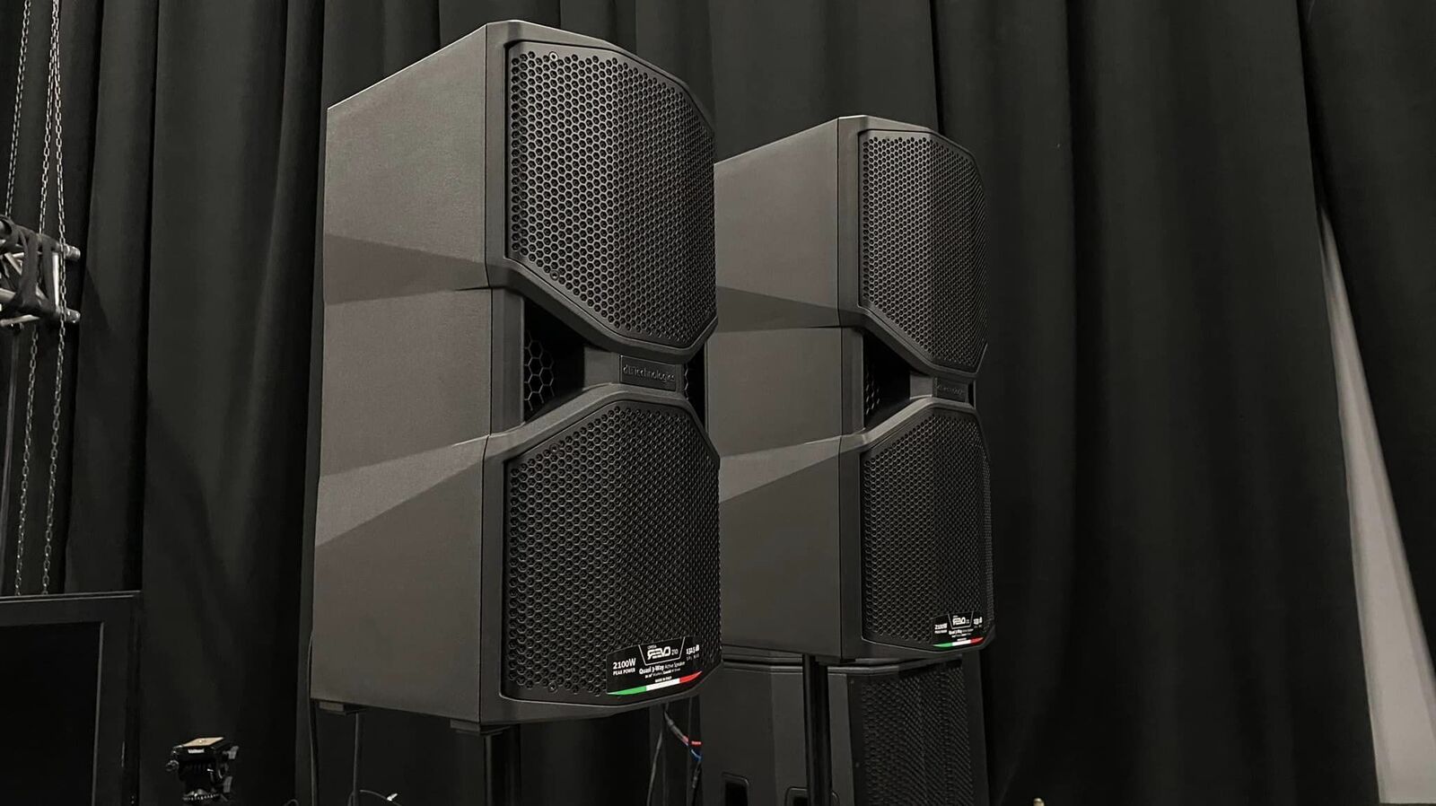 Loa dBTechnologies Opera Reevo 212