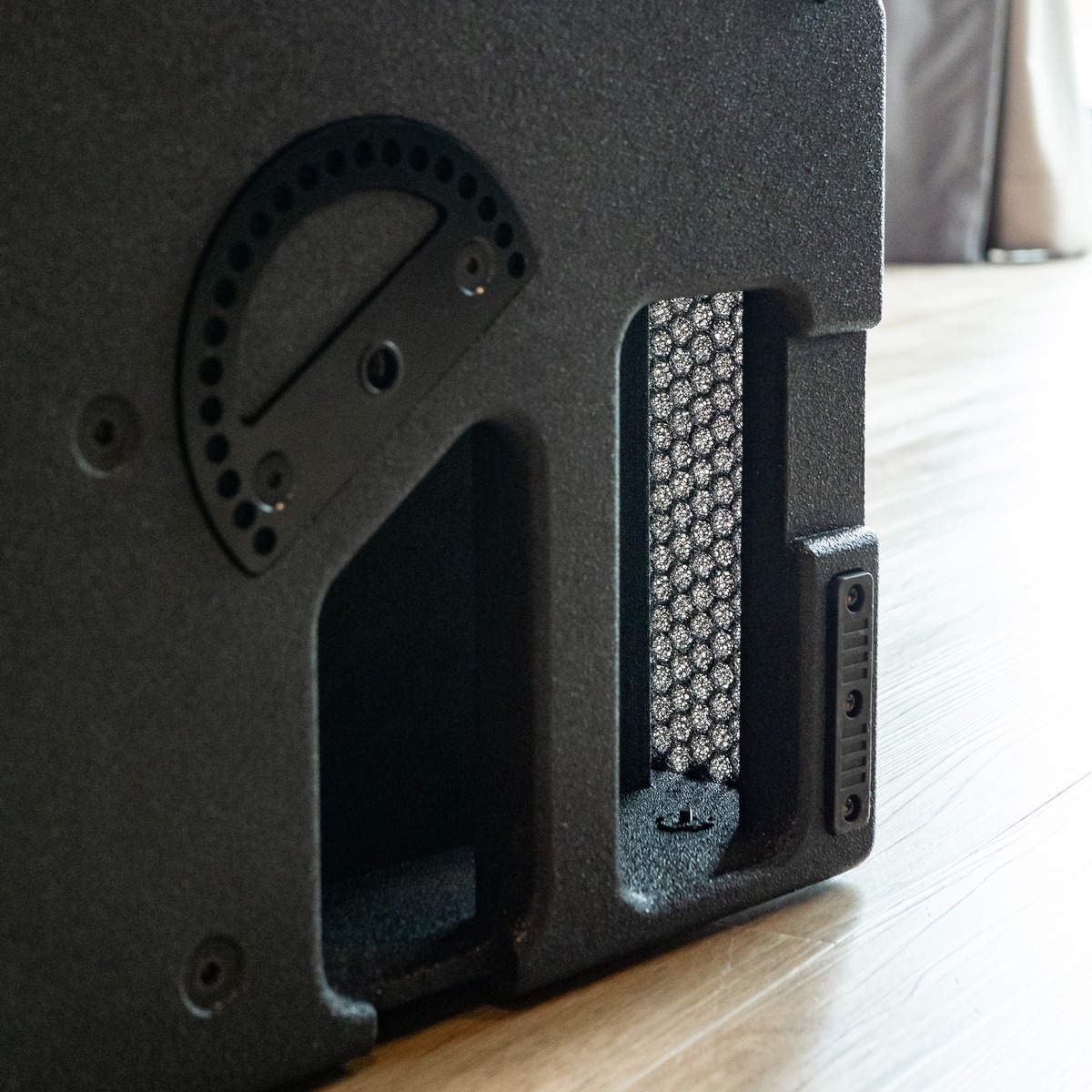Loa monitor dBTechnologies VIO W15T