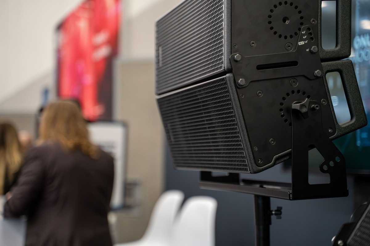 Loa DB Technologies VIO X205