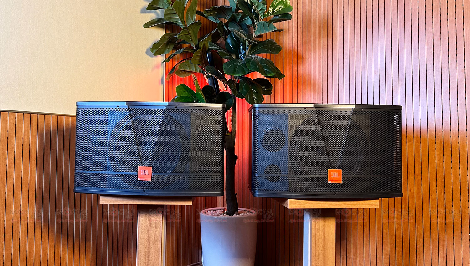 Loa Karaoke JBL CV1252T (Bass 30cm, Ba Sao)