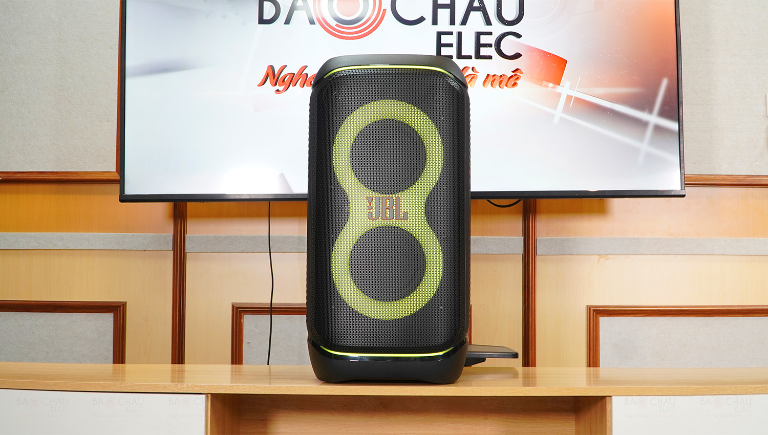 Loa JBL PartyBox Stage 320