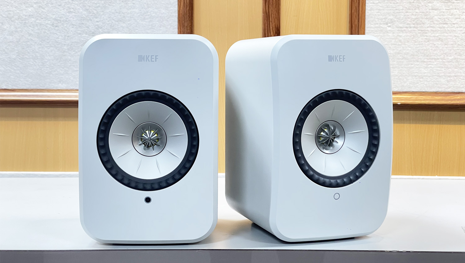 Loa KEF LSX II LT