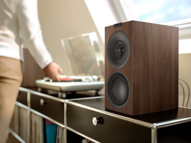 Loa KEF Q Concerto Meta