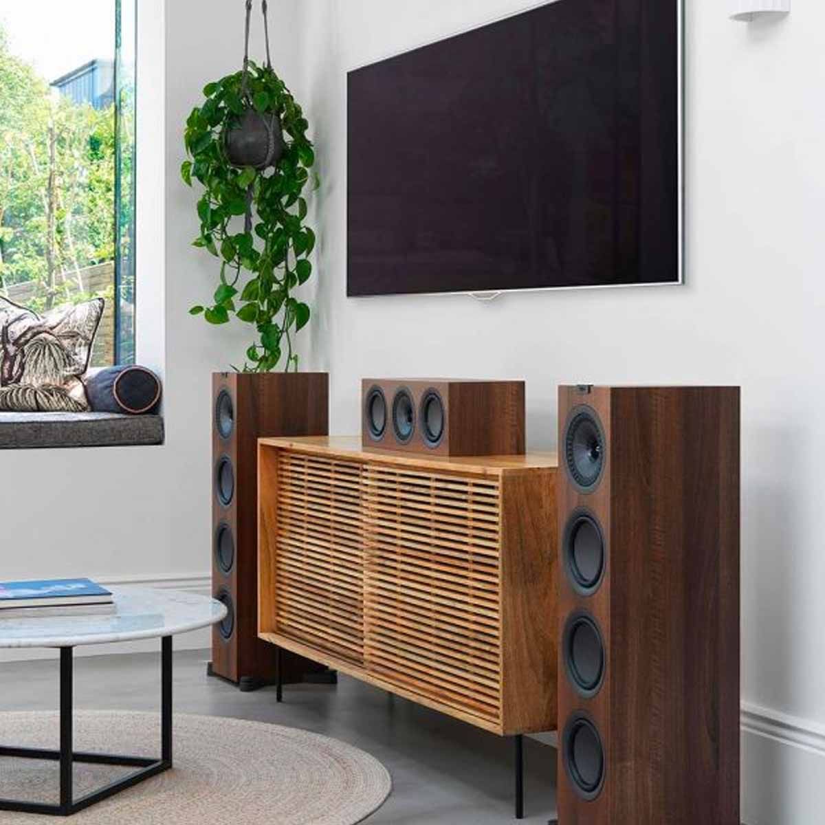 Loa KEF Q250c