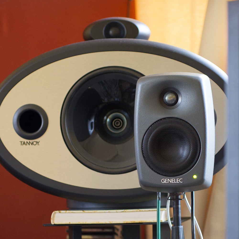 Loa kiểm &acirc;m Genelec 8320A