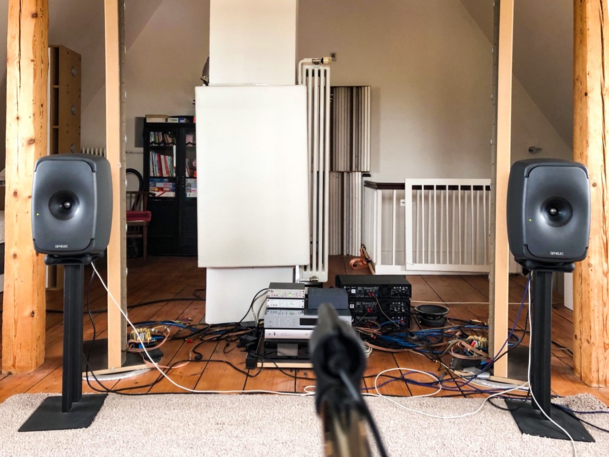 Loa kiểm âm Genelec 8351B