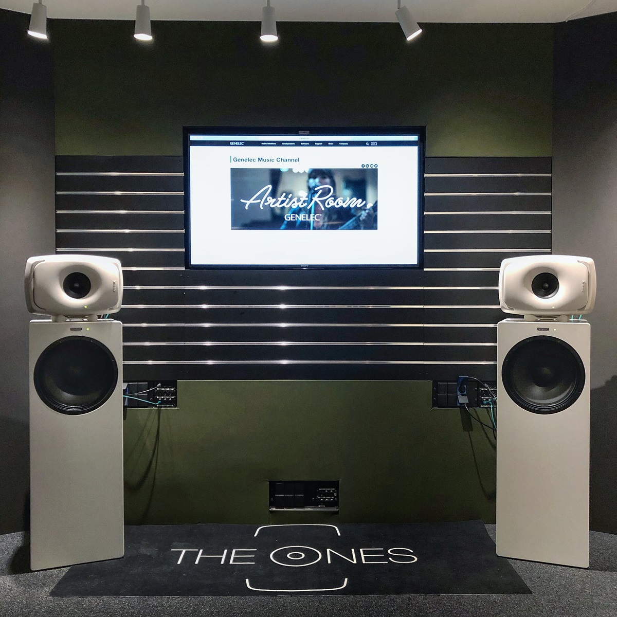 Loa kiểm &acirc;m Genelec W371A