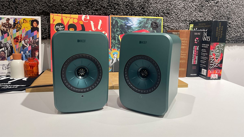 Loa KEF LSX II LT