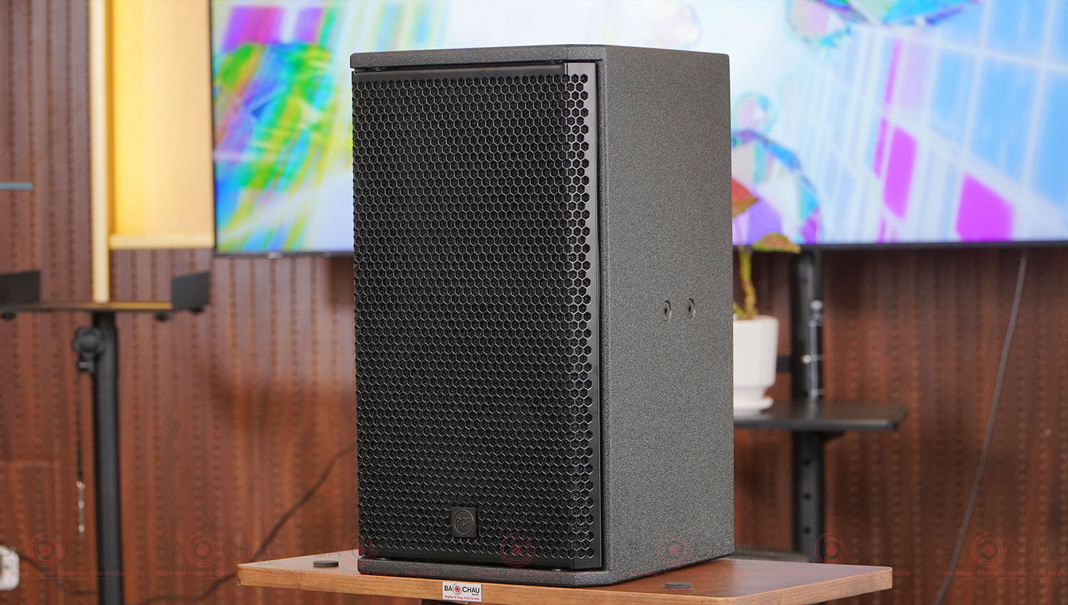 Loa RCF Compact M08