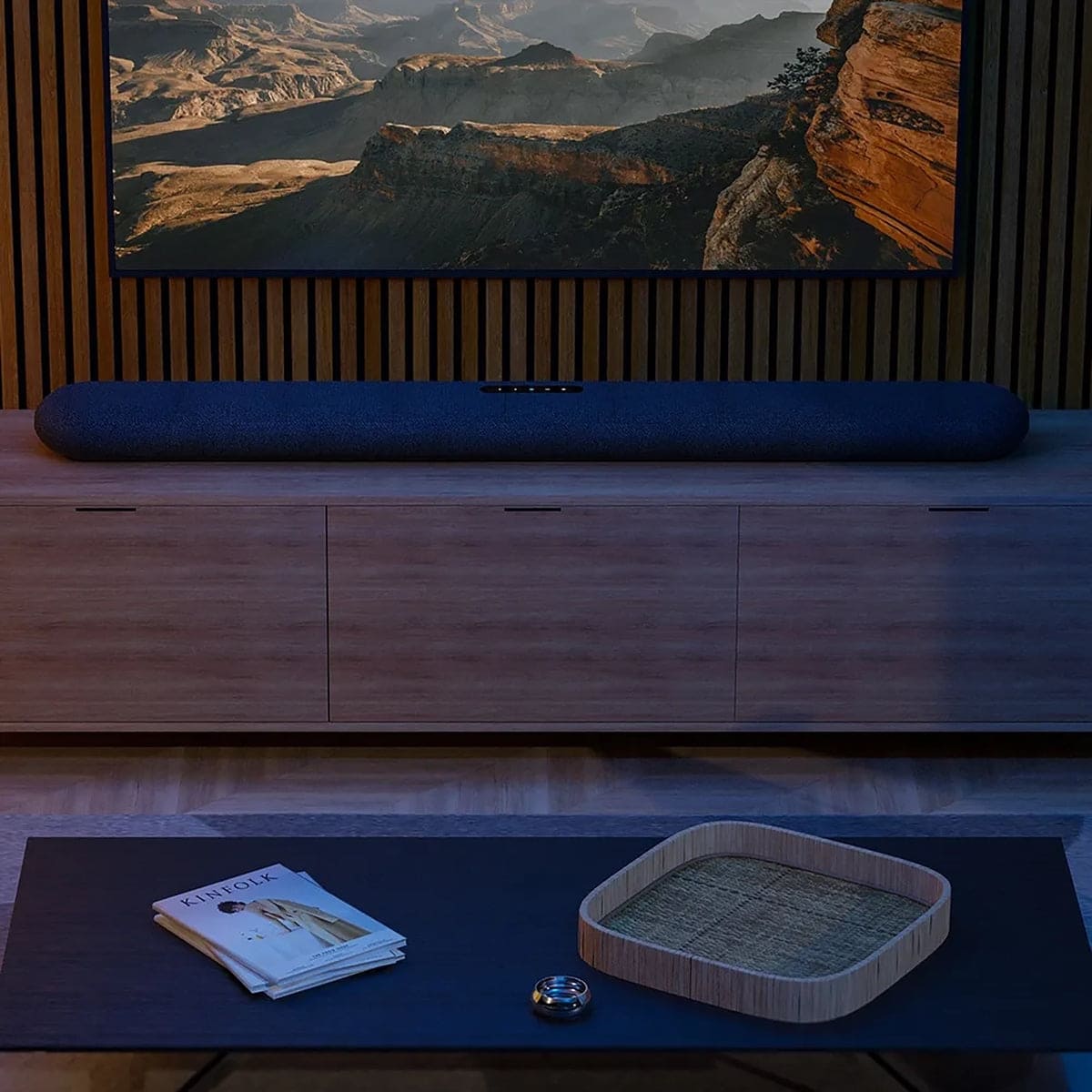 Loa soundbar Bluesound Pulse Cinema