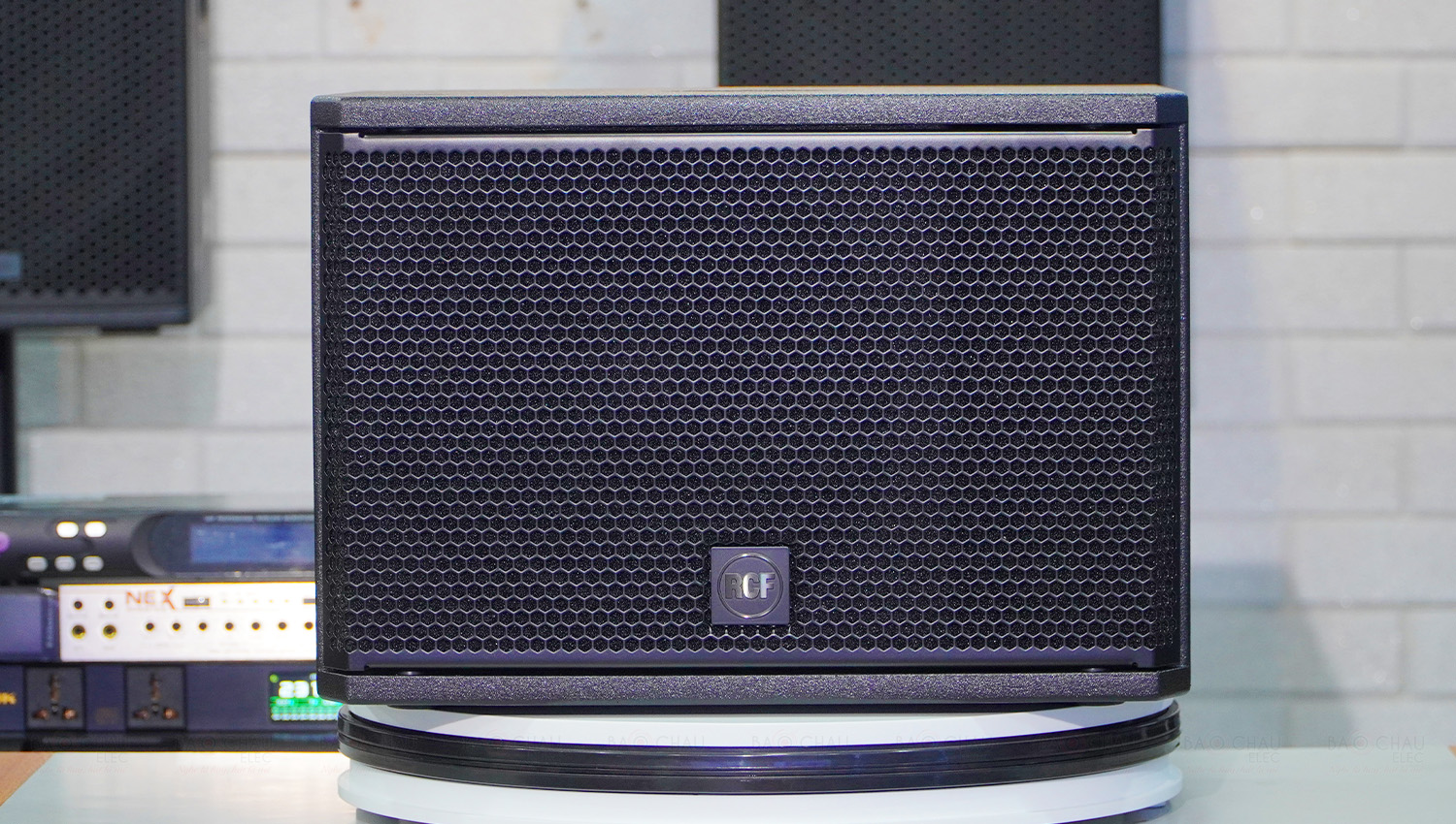 Ảnh thực tế Loa sub RCF S 10
