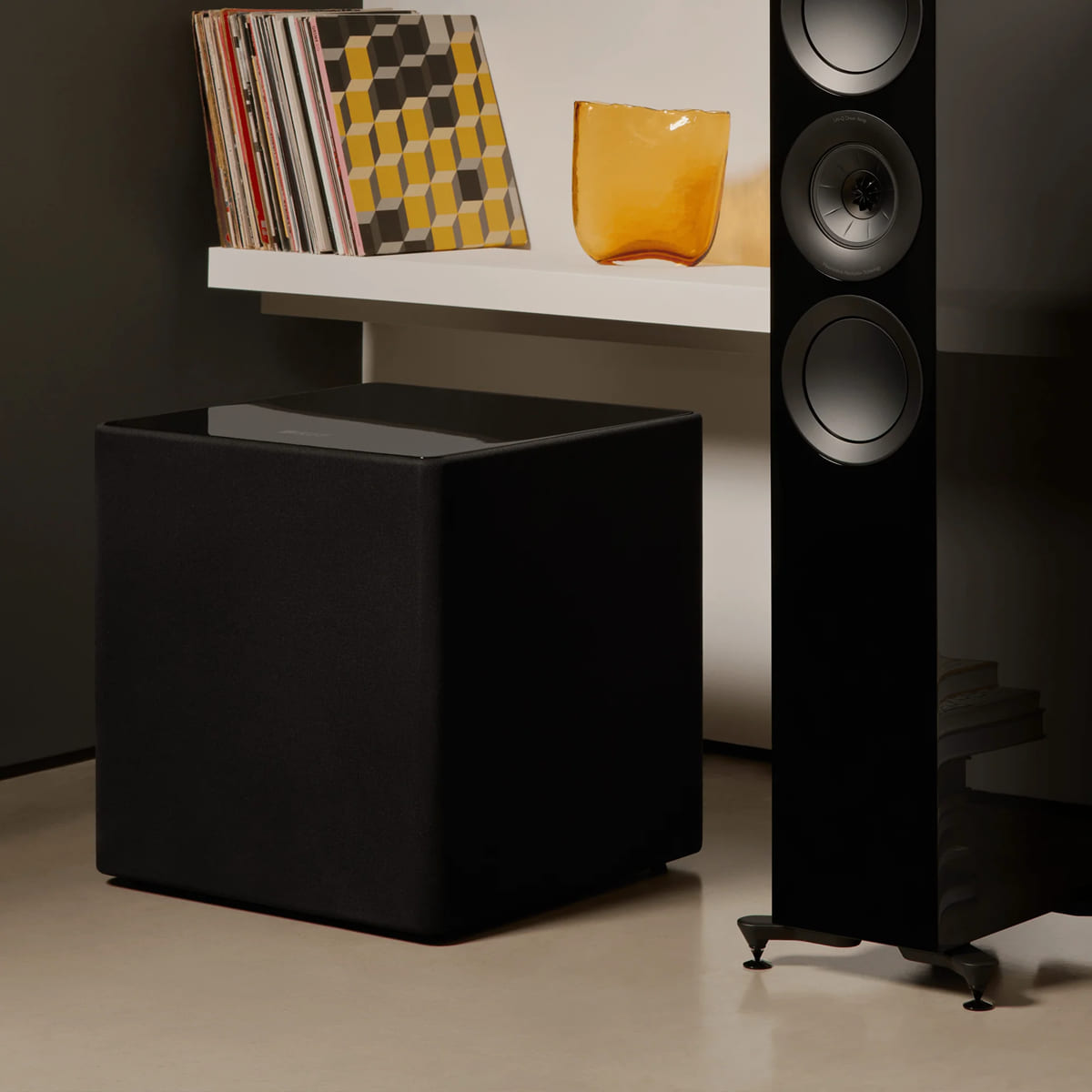 Loa sub KEF Kube 15Mie