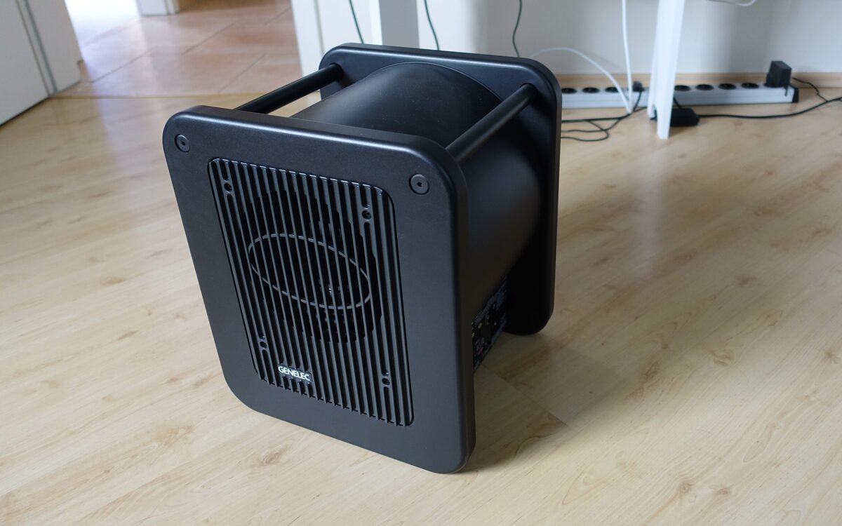 Loa sub kiểm &acirc;m Genelec 7050C