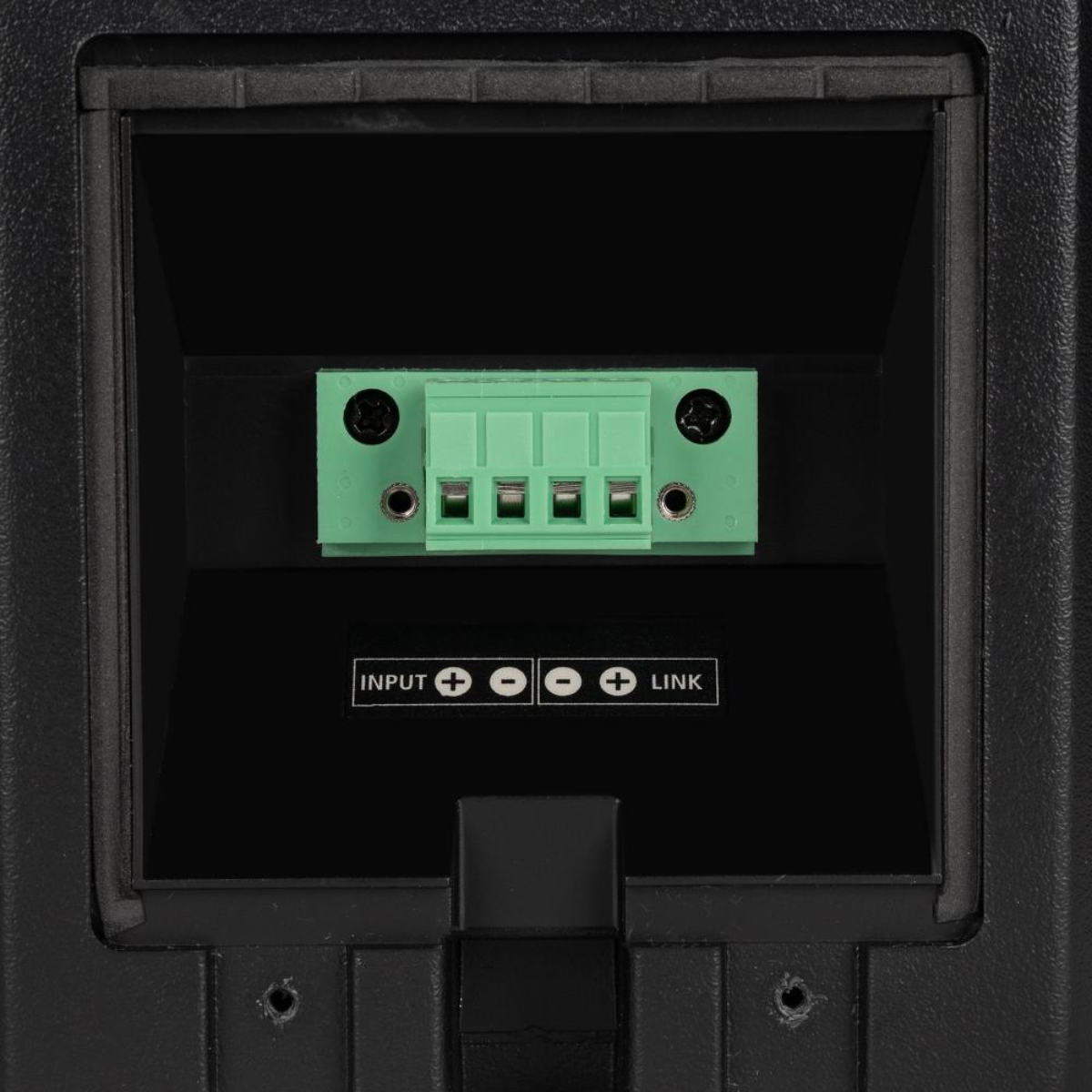 Loa treo tường RCF MR 40