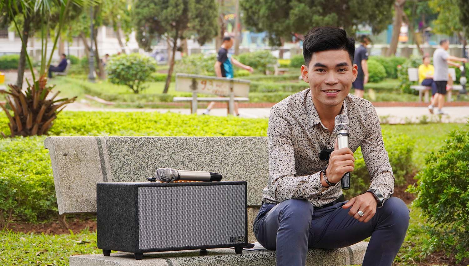 Loa Xách Tay Acnos Hinet 450