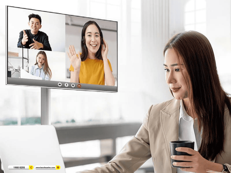 Minh họa gọi video trên màn hình Himedia Home M27