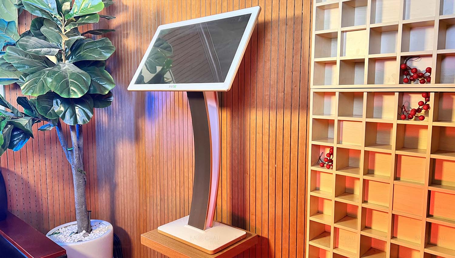 Màn Hình Cảm Ứng VietK 21.5 Inch