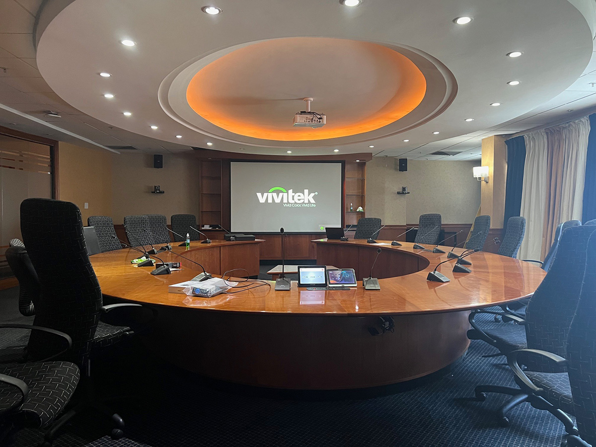 M&aacute;y chiếu Vivitek DW2650Z