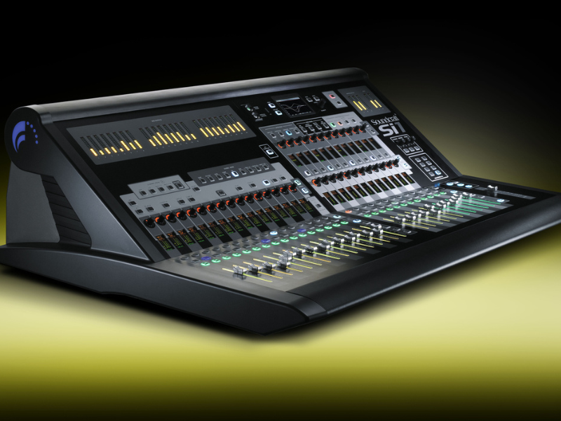B&agrave;n mixer Soundcraft Si1