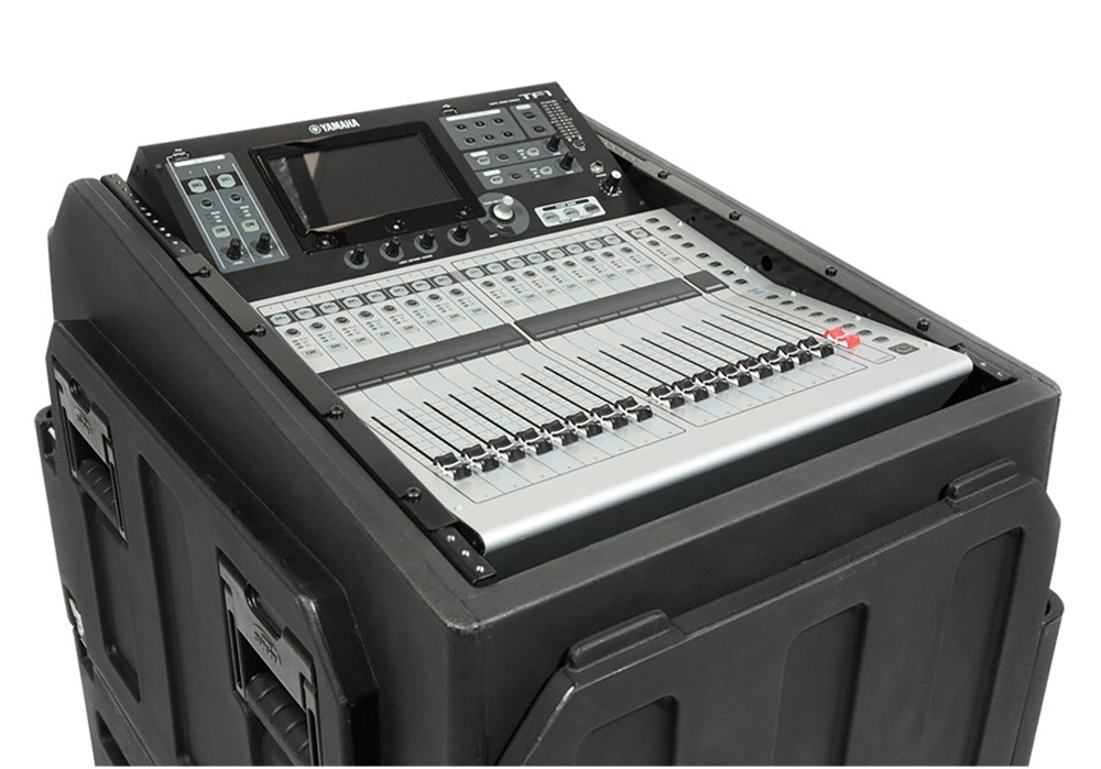 B&agrave;n Mixer Yamaha TF1