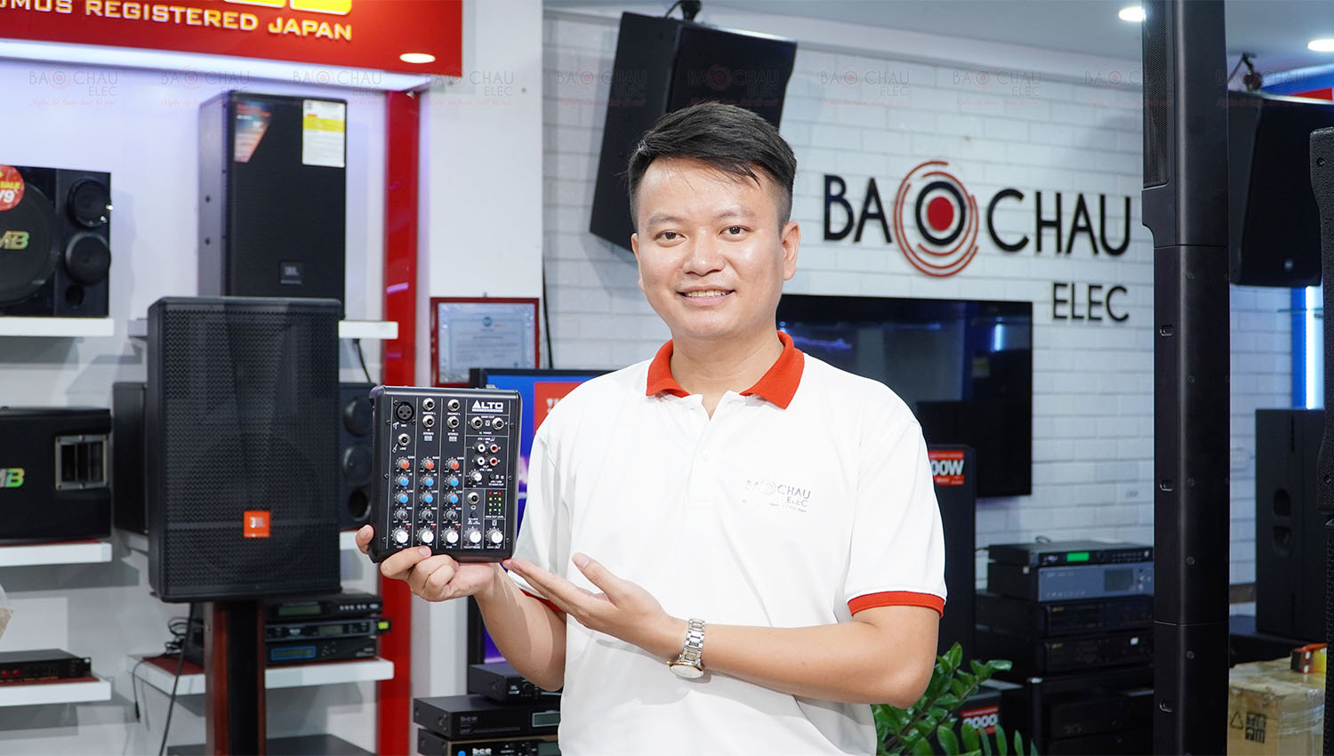 Bàn Mixer Alto TrueMix 500 (5 Kênh Analog, Cổng USB)