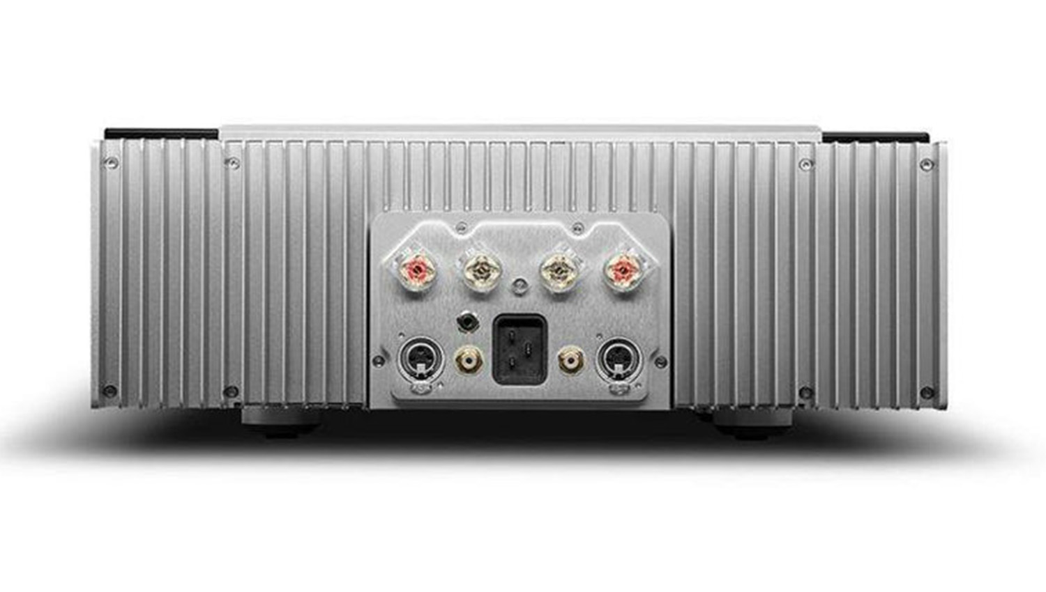 Mặt sau Power Amply Chord Ultima 2