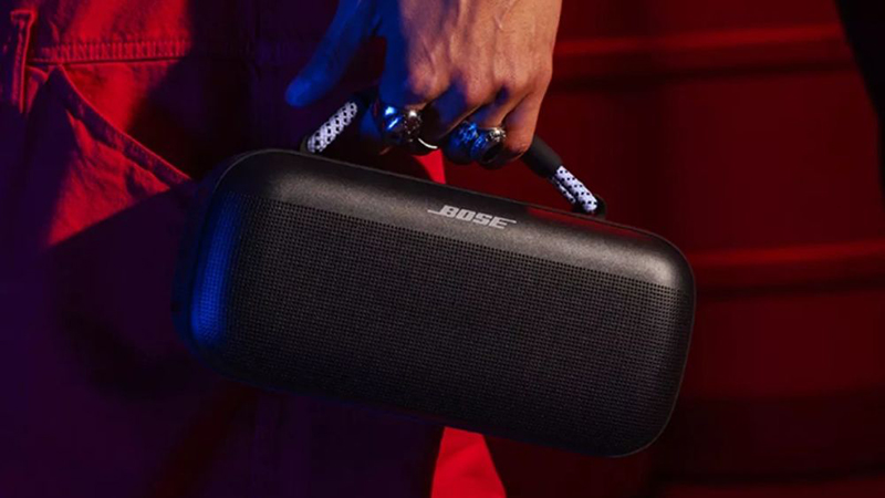 quai x&aacute;ch loa Bose SoundLink Max