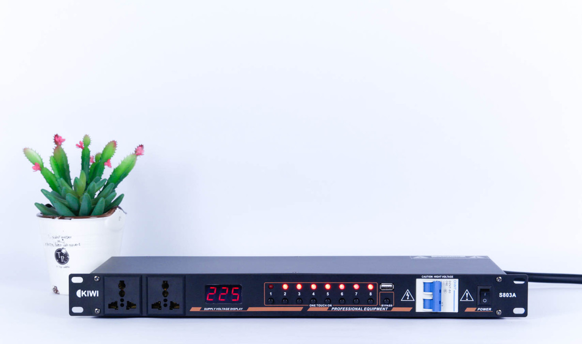 Quản l&yacute; nguồn điện Kiwi S803A