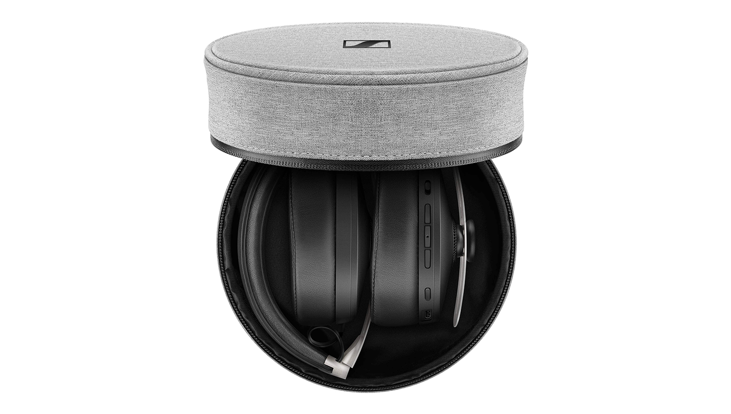 bên trong túi đựng Tai Nghe Sennheiser Momentum 3 Wireless màu đen