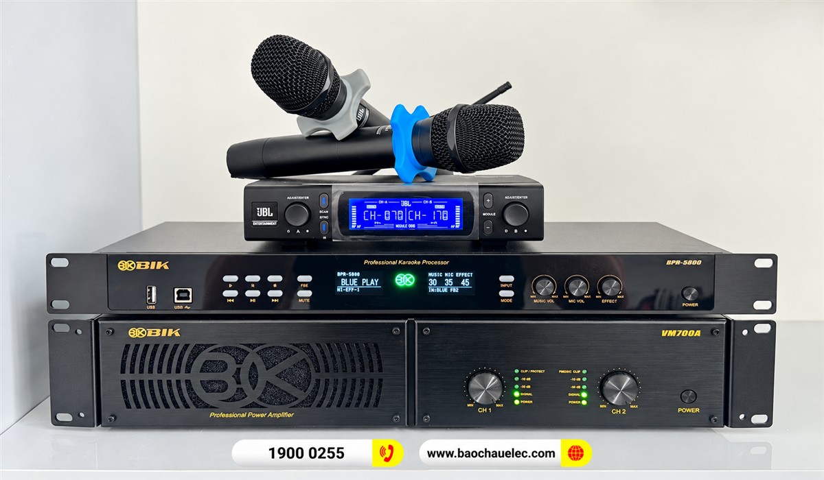 Micro JBL VM300 c&ugrave;ng vang BIK BPR-5800 v&agrave; cục đẩy VM700A