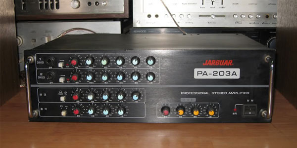 Amply jarguar 203A h&agrave;ng b&atilde;i