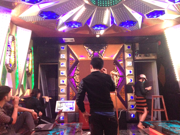 lap-dat-6-phong-hat-karaoke-tai-binh-dinh-h23