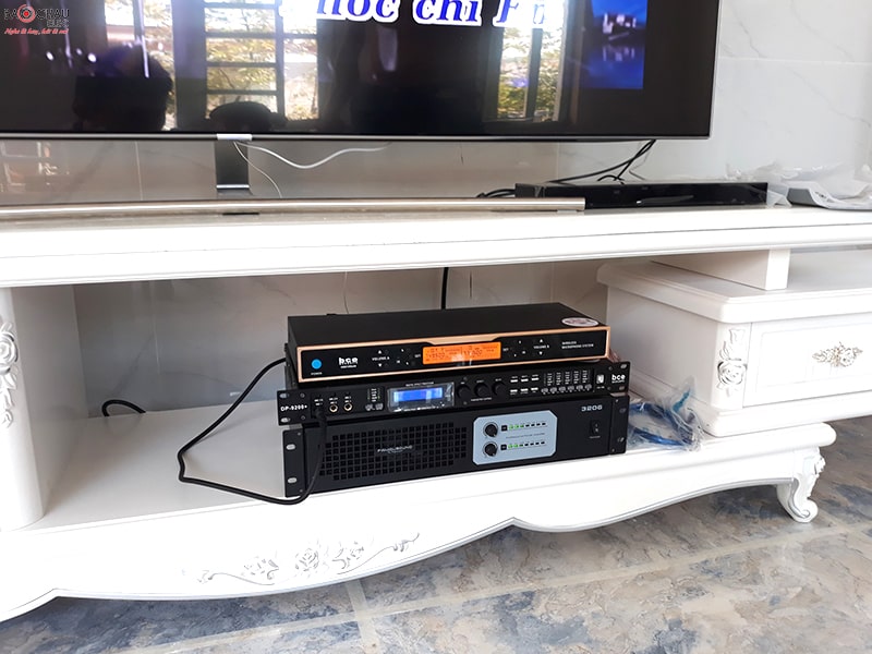 dan karaoke gia dinh chi nhi tai bien hoa h3-min