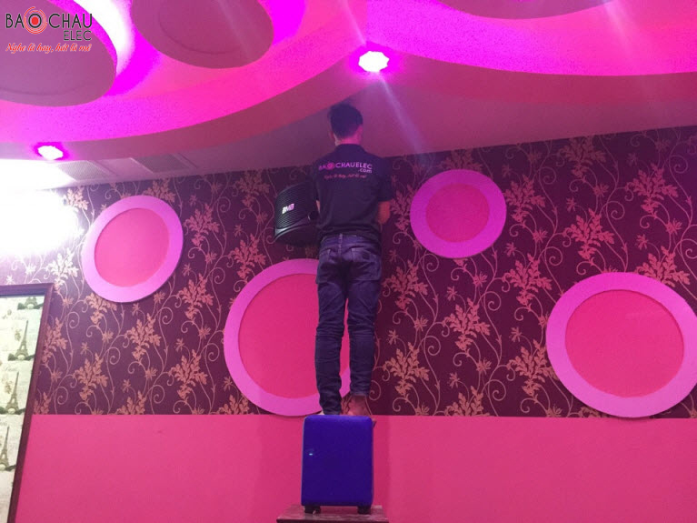 karaoke-sac-mau-hinh-24 karaoke-sac-mau-hinh-24