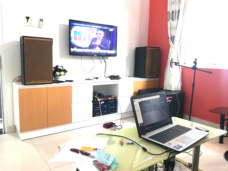 bo dan karaoke cua gia dinh chi trung tai hcm h3